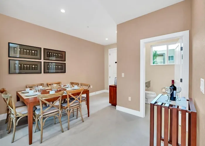 Luxury Villa Less Than A Mile From Disneyworld -Bonus Elevator-