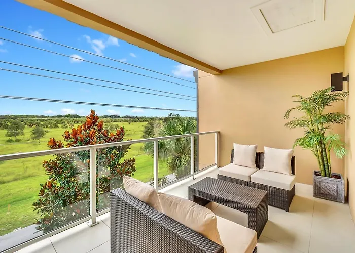Luxury Villa Less Than A Mile From Disneyworld -Bonus Elevator-